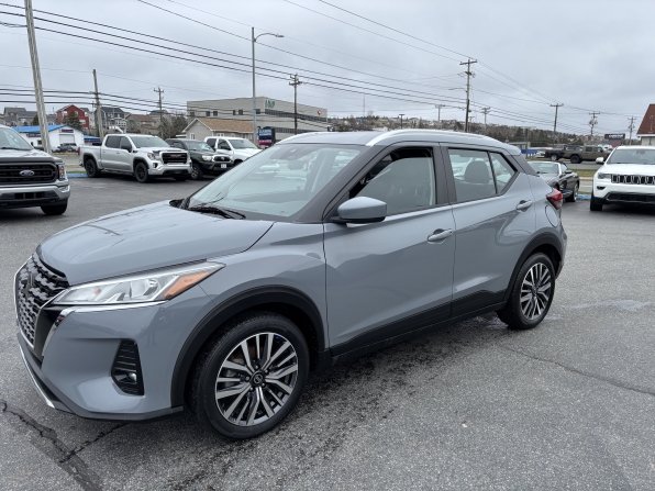 2021 Nissan Kicks Sv