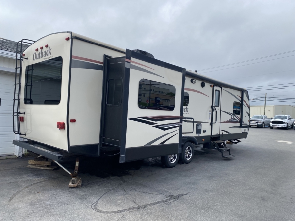 2016 Outback Keystone